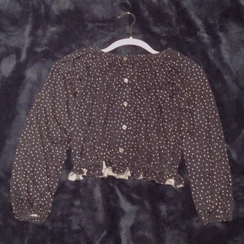 Polka dot, flowy, long sleeve very cute